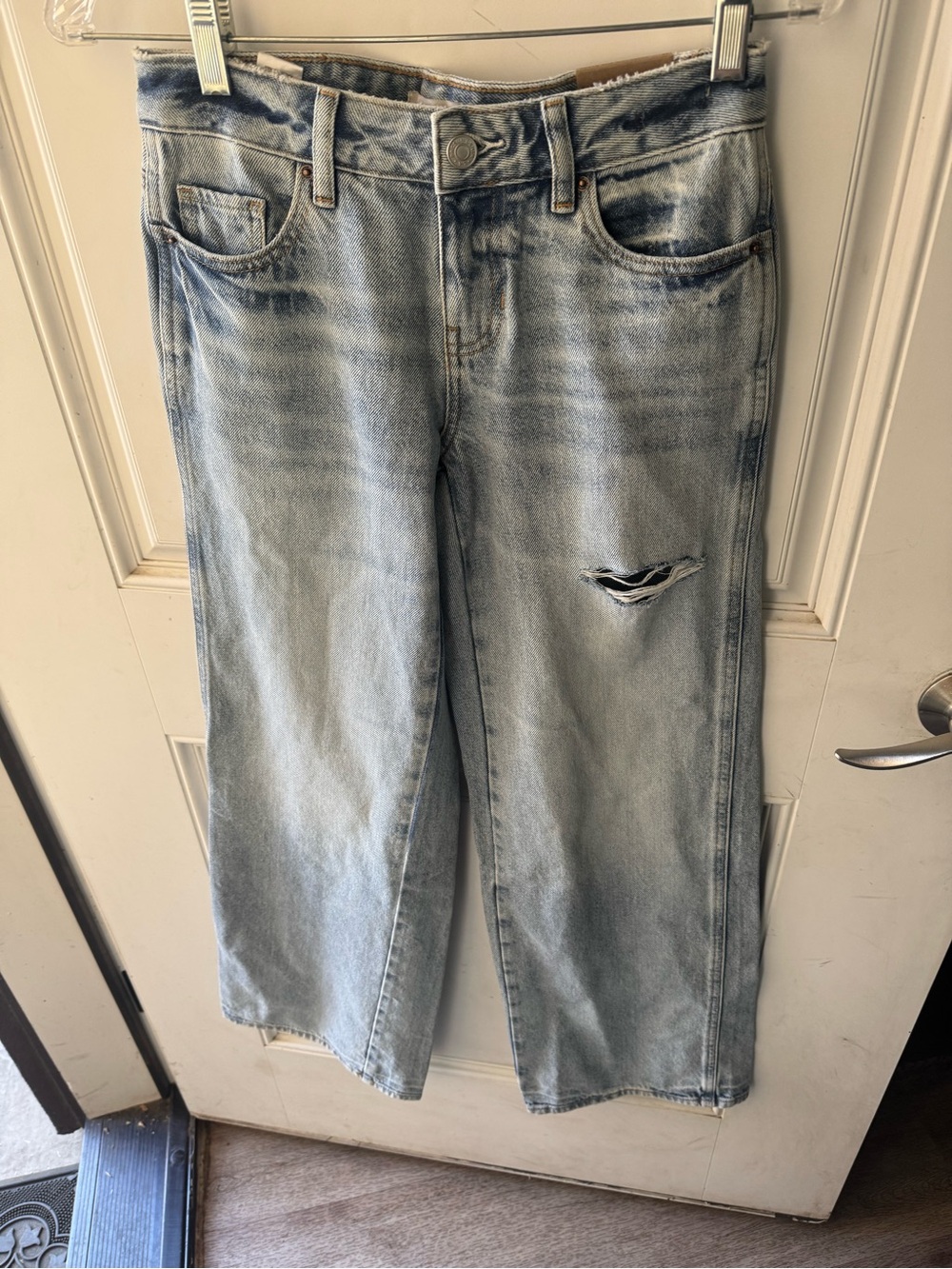 PacSun Light Blue Distressed Cropped Jeans